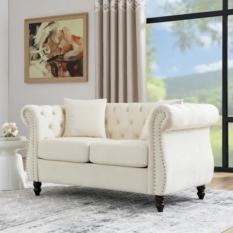 Aksamitna sofa Chesterfield 2-osobowa, podłokietniki w kształcie wałków, ozdobne ćwieki